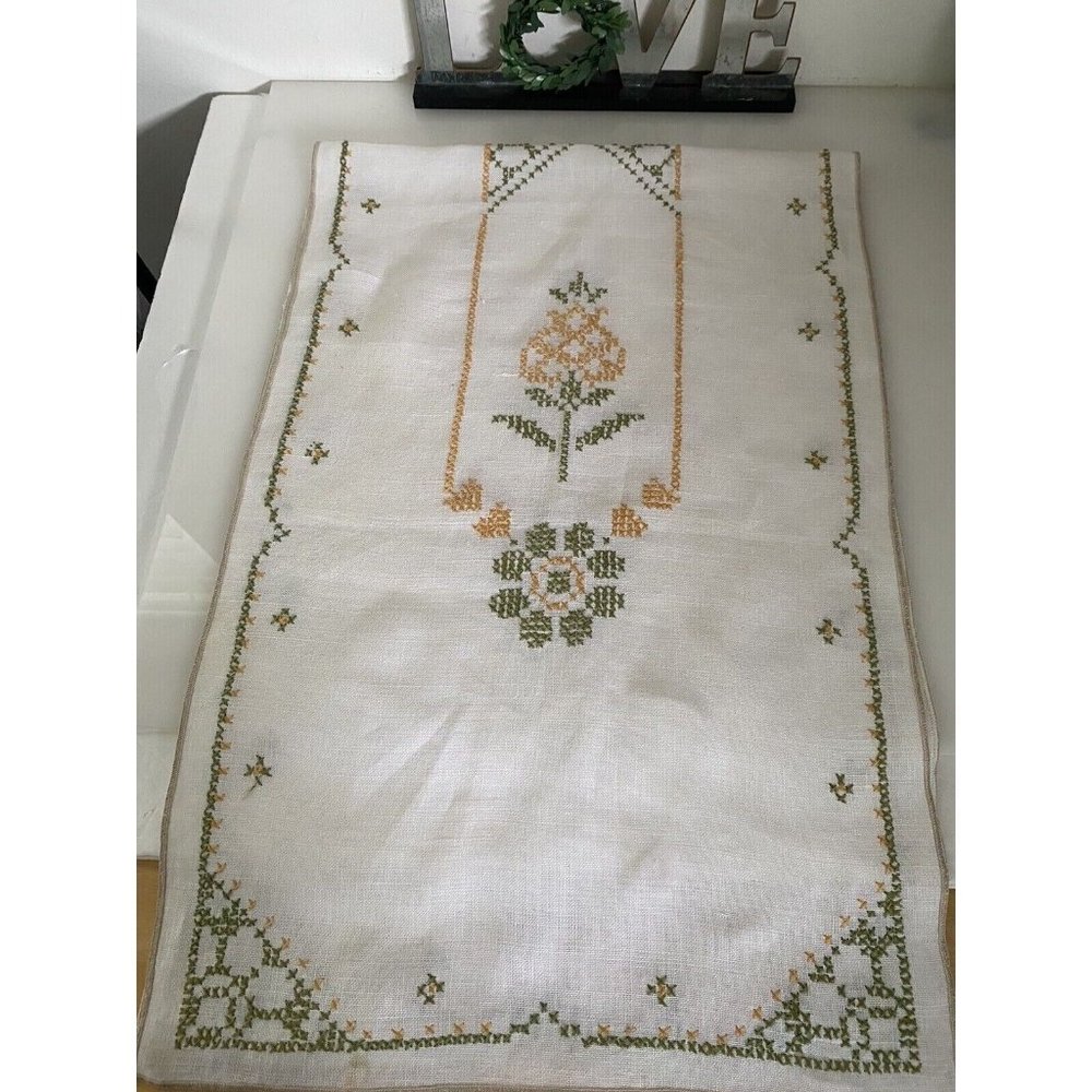 Vintage 1960s Linen Embroidered Floral‎ Cross Stitch Handmade Table Runner 14x42